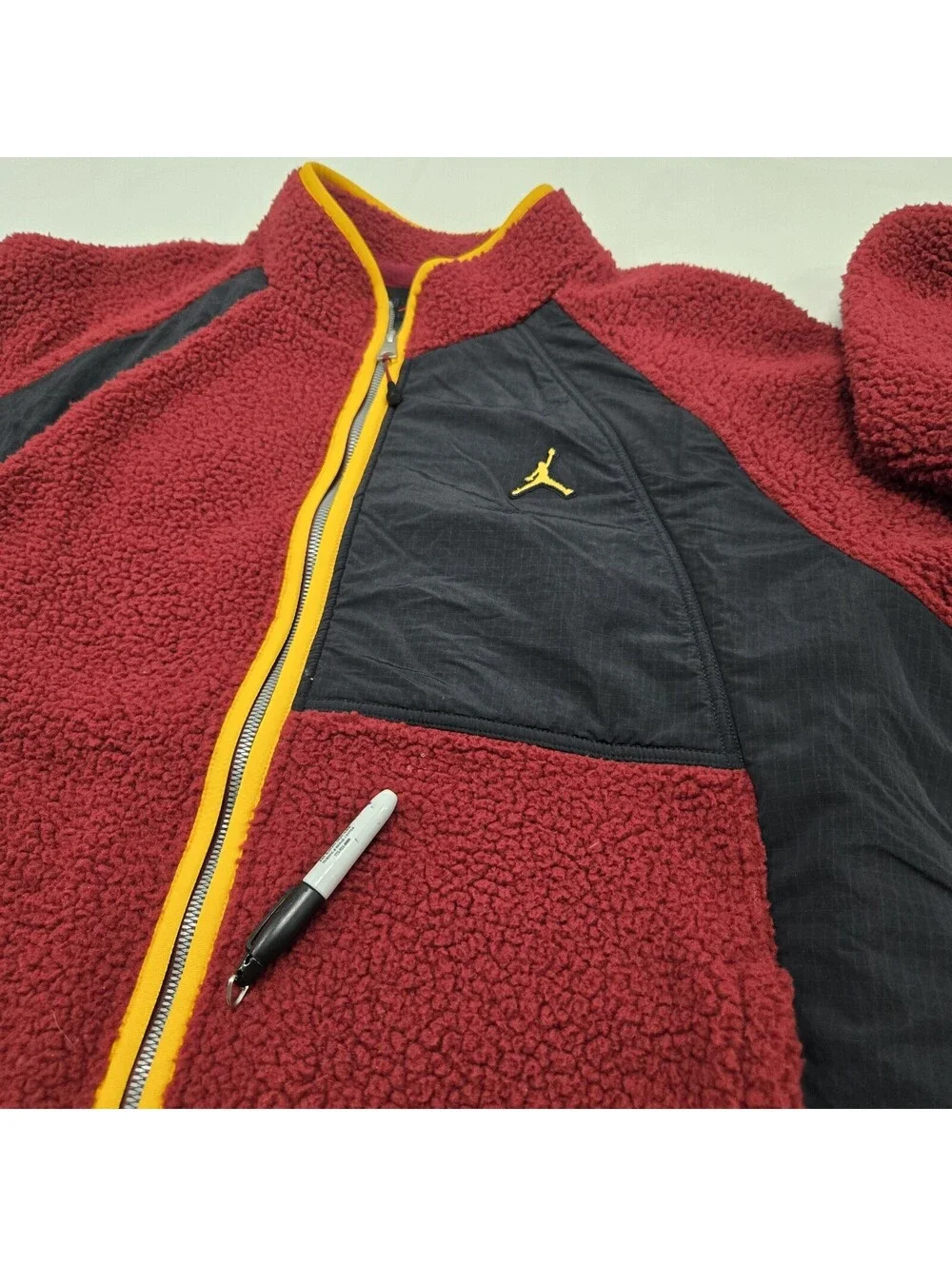 Men's LARGE Nike Air Jordan Full-Zip Black/Burgundy/Orange Sherpa Fleece Jacket